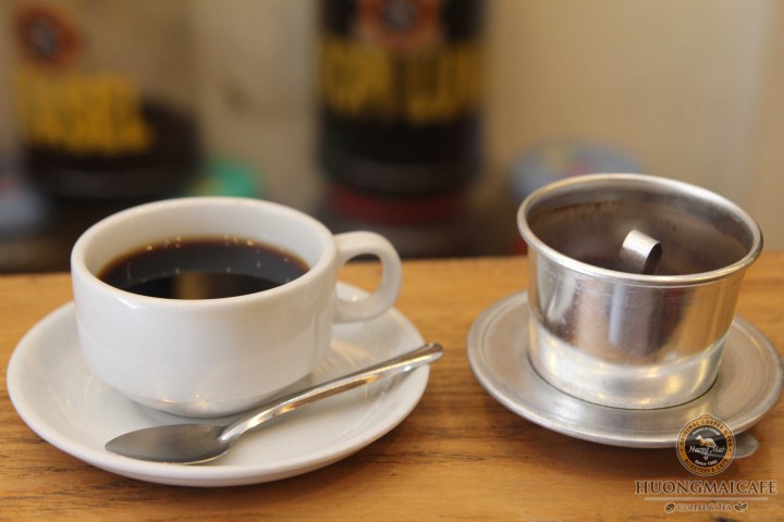 How to brew coffee using Vietnamese Phin filter