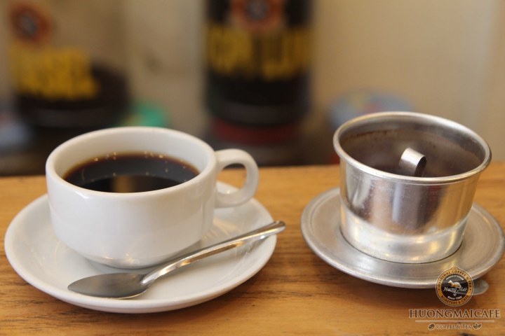 How to brew coffee using Vietnamese Phin filter